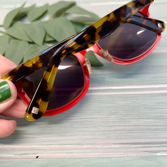 Cinzia Europa Sunglasses With Case - Picture 3 of 9